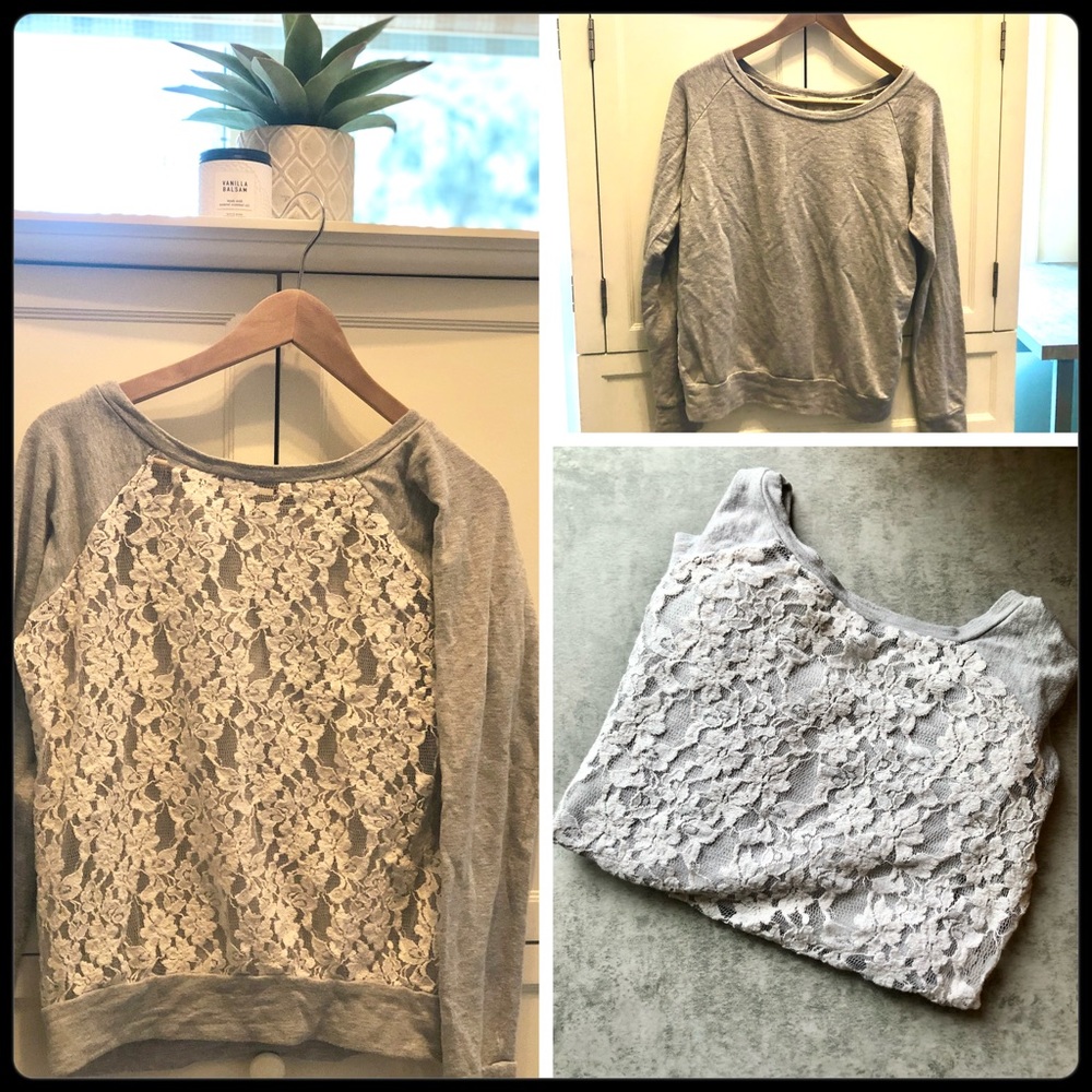 Soft grey sweatshirt w grey lace back size med